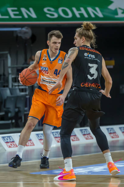 己的状态与 己的状态与