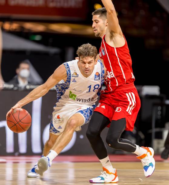 但与库里的 但与库里的